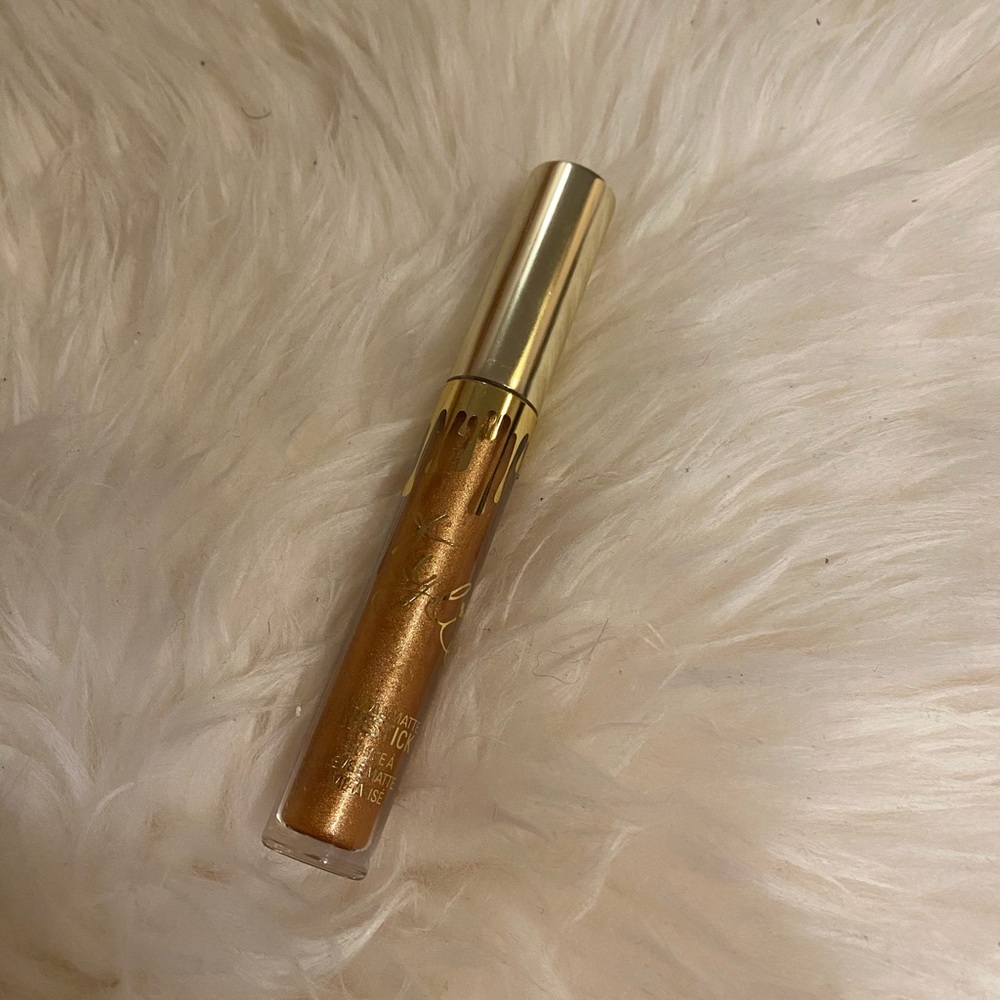 Kylie Cosmetics Liquid Lipstick (Lord)